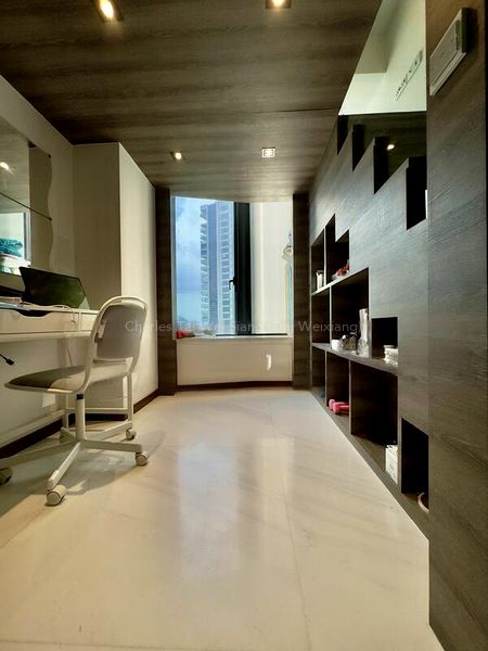 1 Bed Condo for Sale in  The Scotts Tower - Image 1
